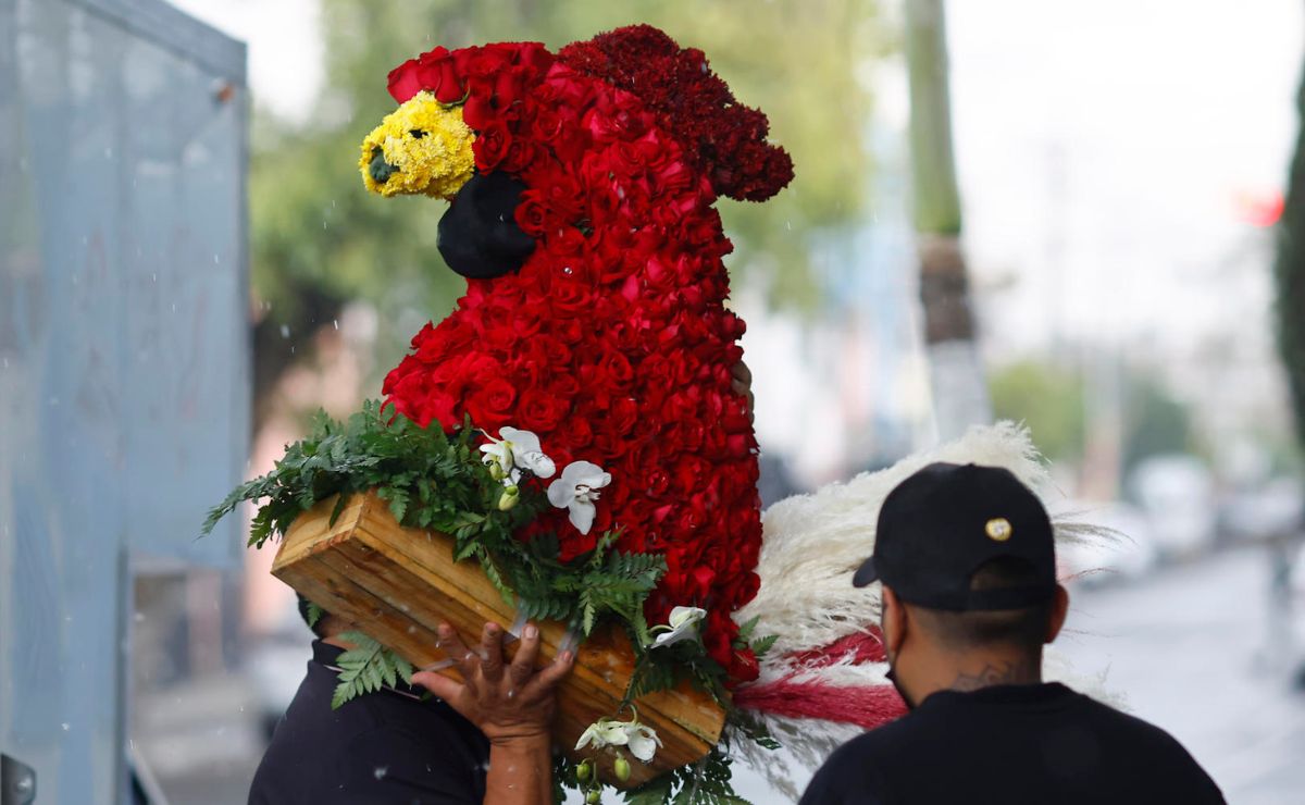 Sepultan a “El Mencho” en Zapopan ; reportan féretro dorado y resguardo federal