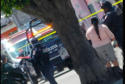 Hombre fallece tras riña en Atlixco; vecinos detienen al agresor