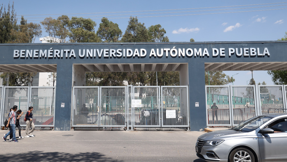 BUAP despide a colaborador del Pabellón Universitario tras denuncia de acoso