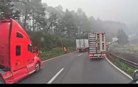 VIDEO Captan a comando armado simulando cuadrilla de mantenimiento sobre la Puebla-Orizaba 