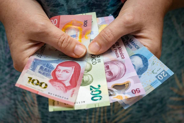 Puebla oficializa límite de pensiones del sector público: el tope será 70 mil pesos 