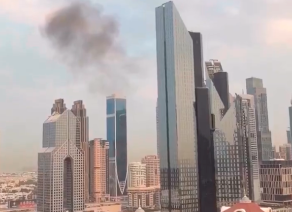 Un dron iraní impacta el Centro Financiero de Dubái