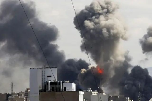 Guerra entre Israel e Irán costaría 9 mil millones semanales