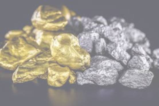 Caen precios del oro y la plata cerca de 3% en medio de tensión internacional