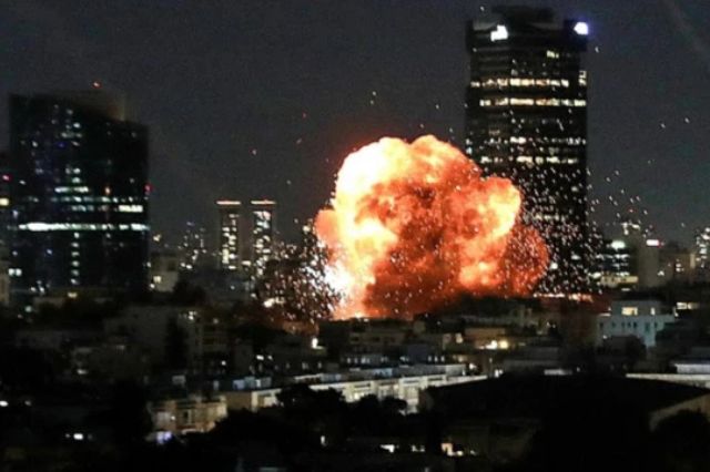 Irán ataca Israel, países del Golfo y Chipre tras muerte de Jamenei