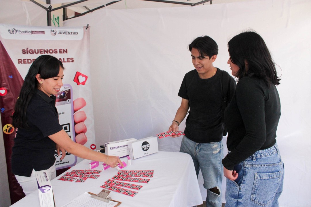 Ayuntamiento de Puebla invita al stand Juventud sin Filtros