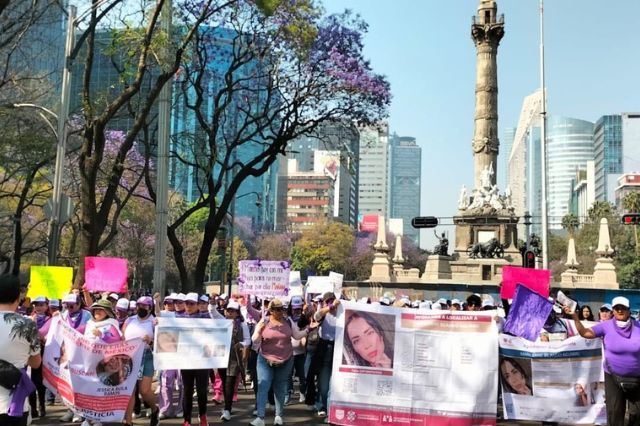 Miles marchan en CDMX por el 8M para exigir justicia y frenar violencia
