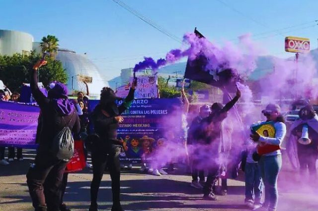 Marcha en Chilpancingo grita “Un violador no será gobernador”