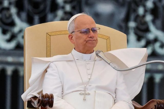 Falsa alarma de bomba en hogar del hermano del Papa León XIV