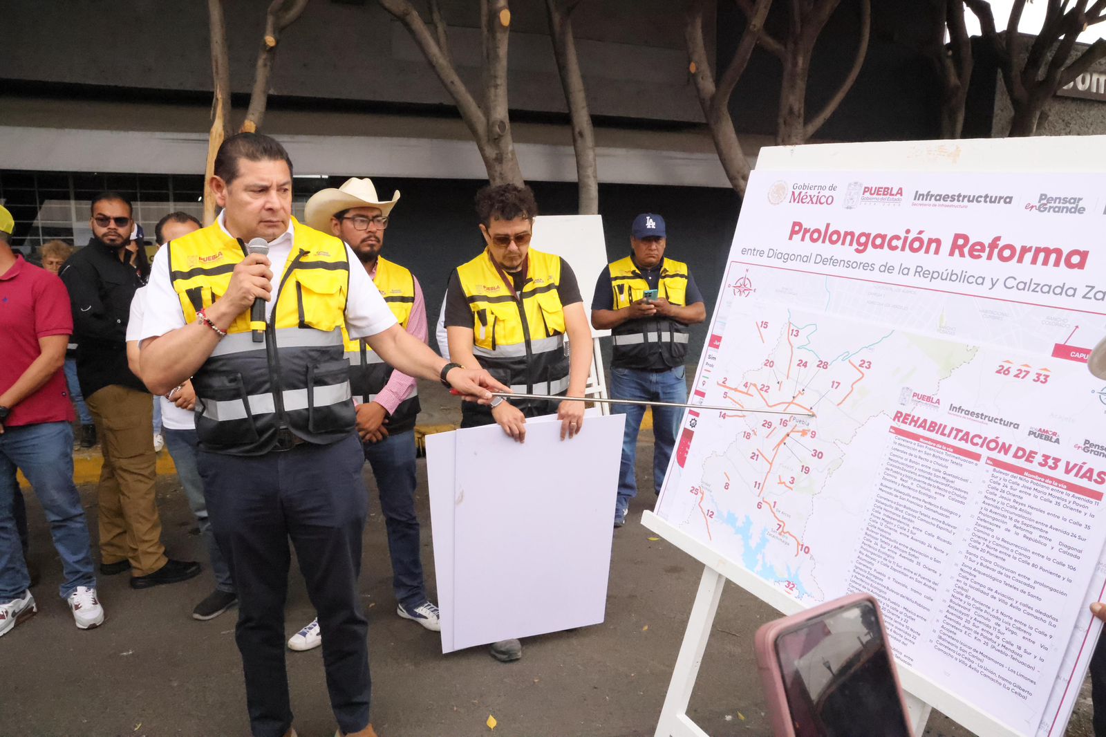 Pavimentación de Prolongación Reforma favorece movilidad de 267 mil poblanos