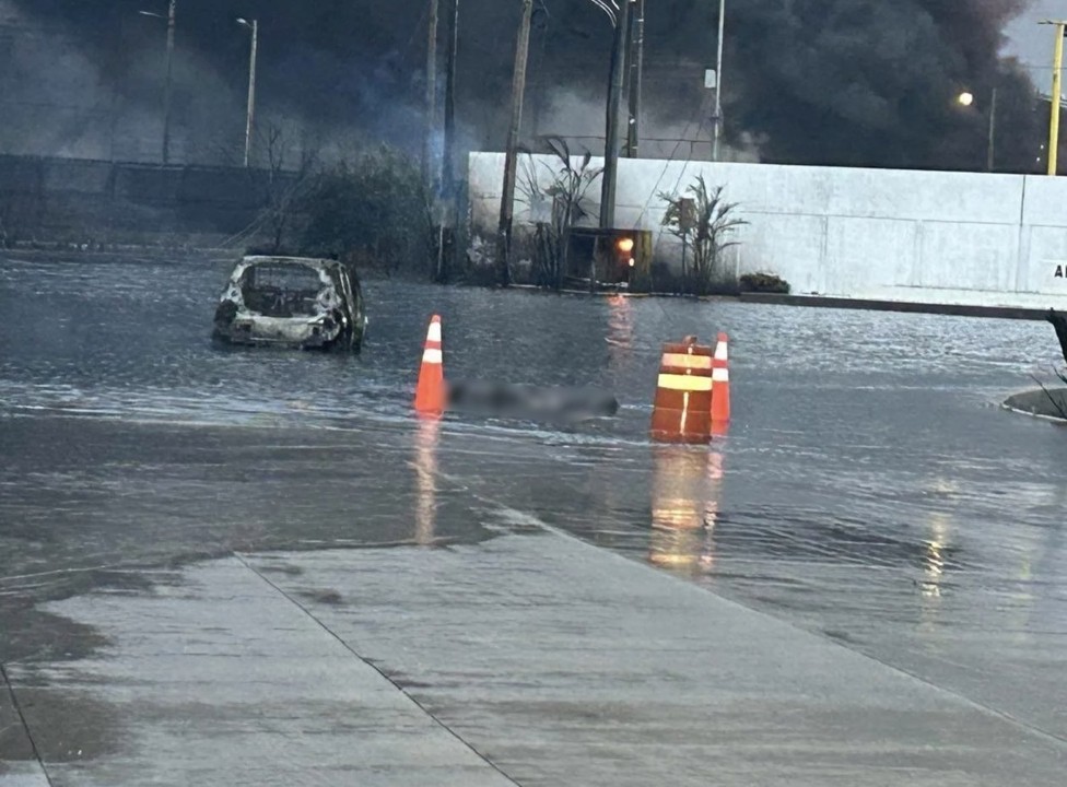 Claudia Sheinbaum anuncia que FGR investiga incendio en refinería Dos Bocas