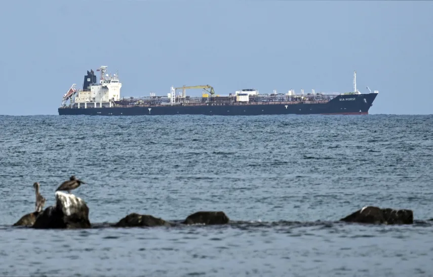 EE.UU. evaluará caso por caso la llegada de petroleros a Cuba