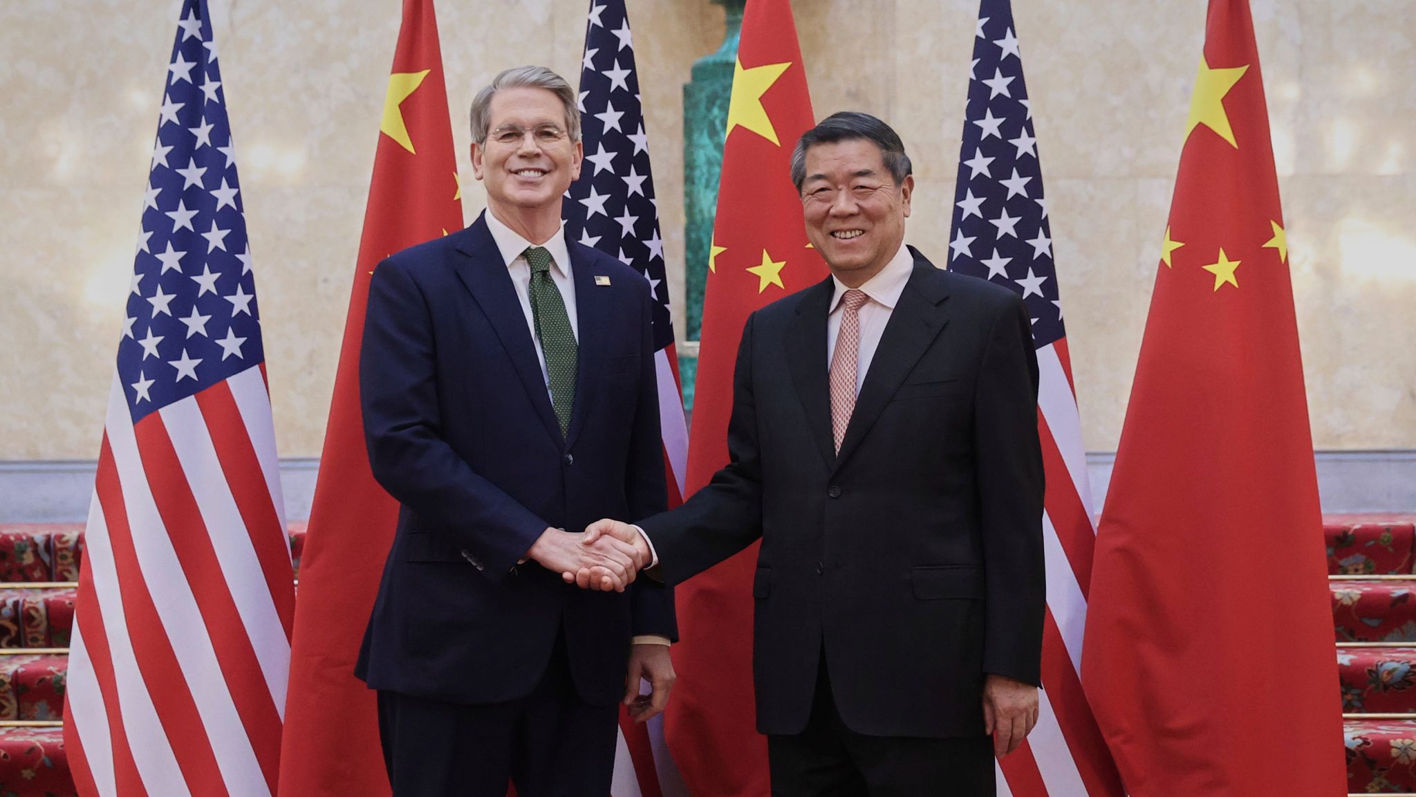 EU y China abren diálogo comercial en París rumbo a una cumbre entre Trump y Xi Jinping