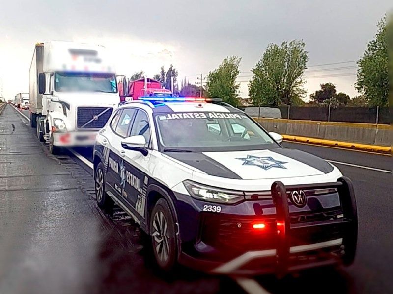 Policía Estatal recupera en Huejotzingo tractocamión robado