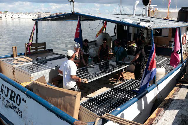 Veleros mexicanos arriban a La Habana tras días de incertidumbre