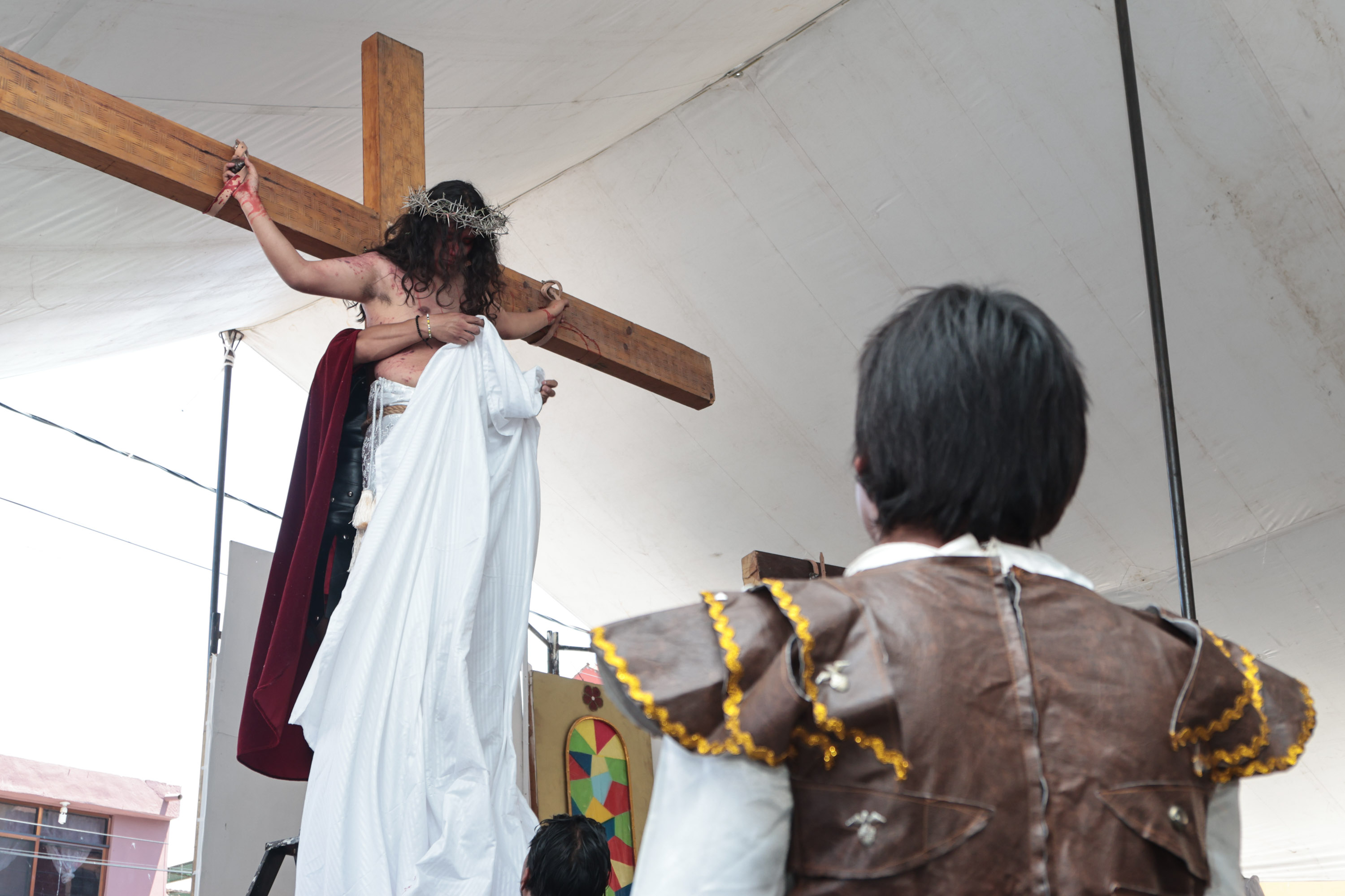 VIDEO Crucifixión de Cristo en San Jerónimo Caleras y San Felipe Hueyotlipan