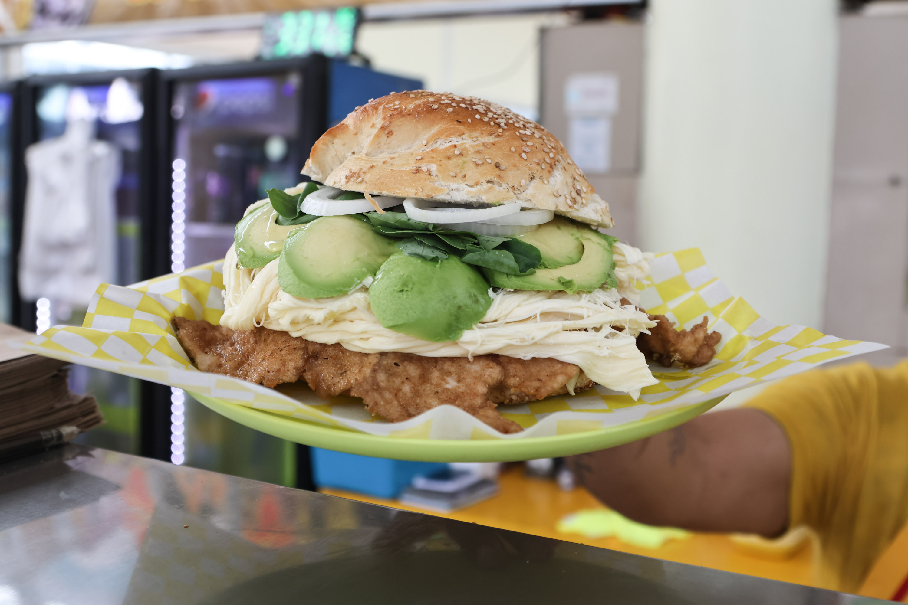 VIDEO La Cemita, el emblema de Puebla 