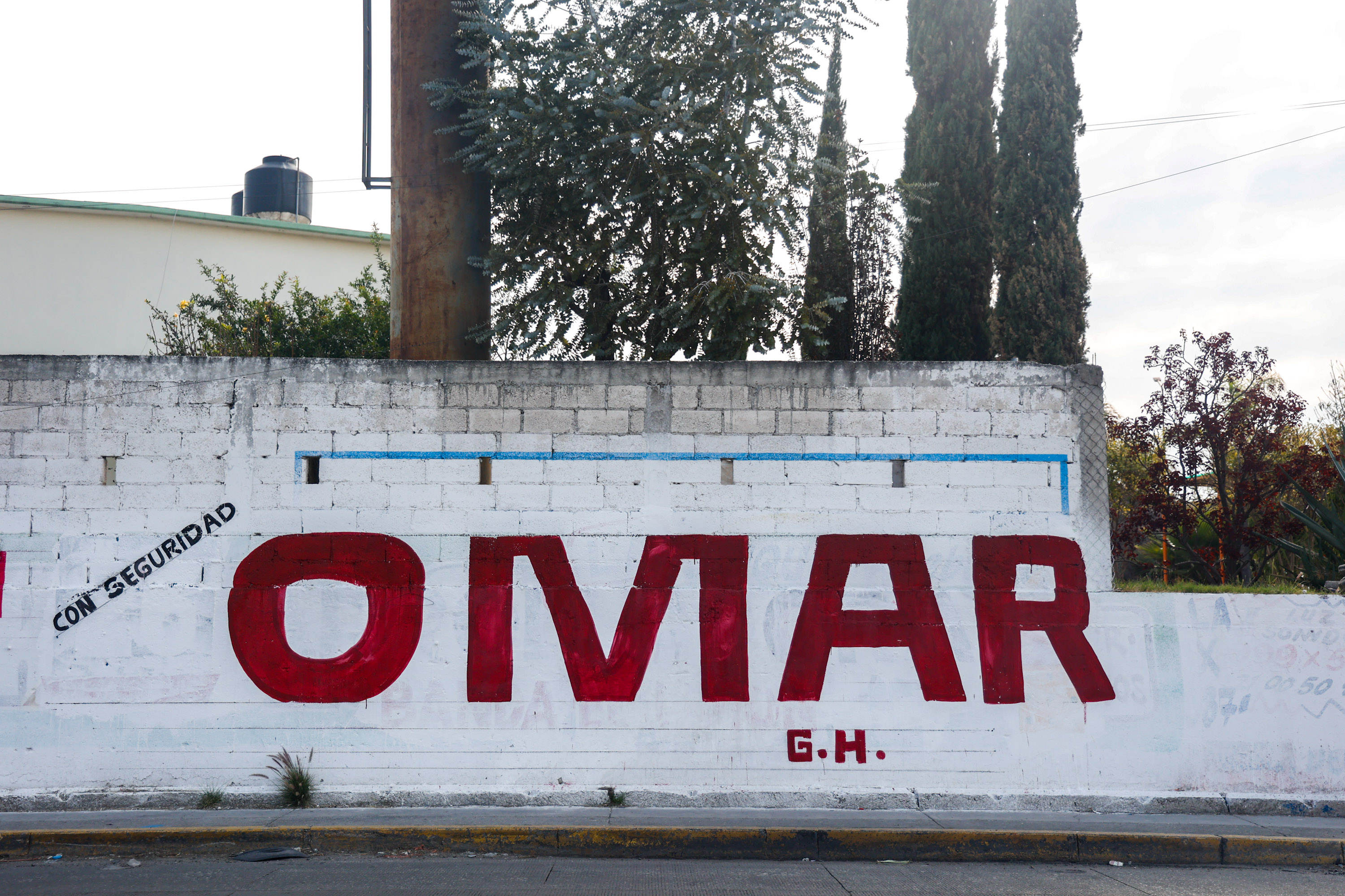 Aparecen bardas a favor de García Harfuch al sur de la ciudad de Puebla.