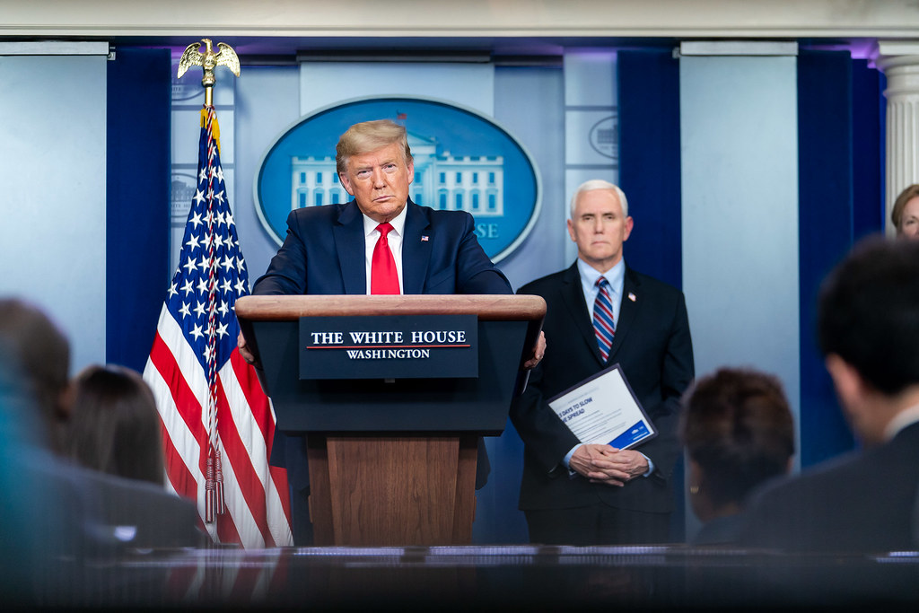 Trump presiona para construir su salón de baile tras intento de atentado
