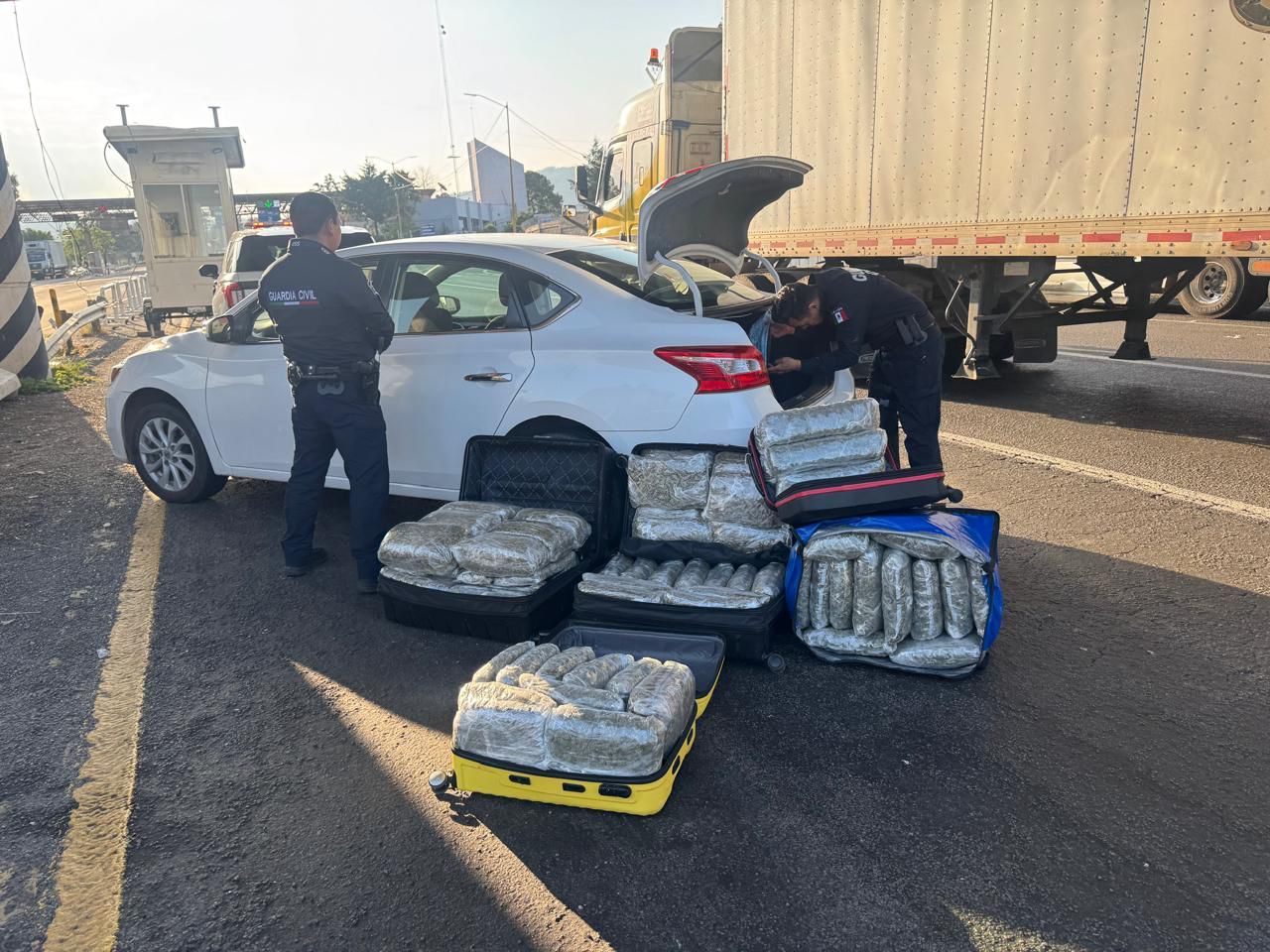 Gabinete de Seguridad asegura armas de fuego y droga en el país