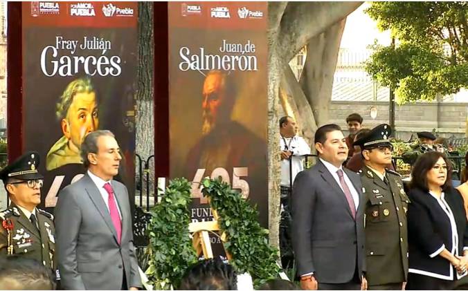 Armenta encabeza ceremonia por el 495 aniversario de la fundación de Puebla
