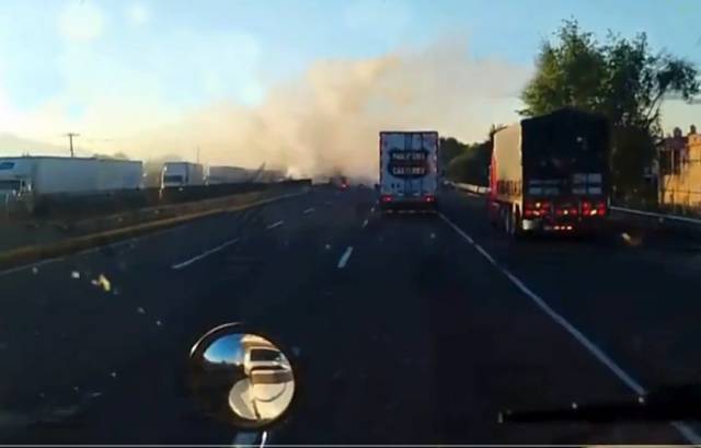 Reabren parcialmente la México-Puebla; persiste bloqueo por protesta en el km 86