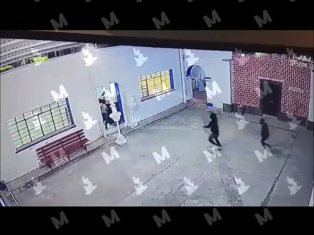 En Sábado de Gloria, sujetos armados roban hostias consagradas en iglesia de Cuauhtelulpan