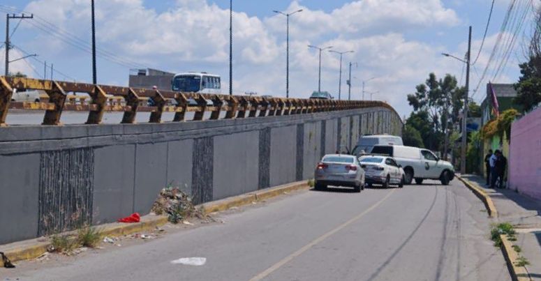 Muere indigente al caer de puente ubicado en Periférico-Ecológico 