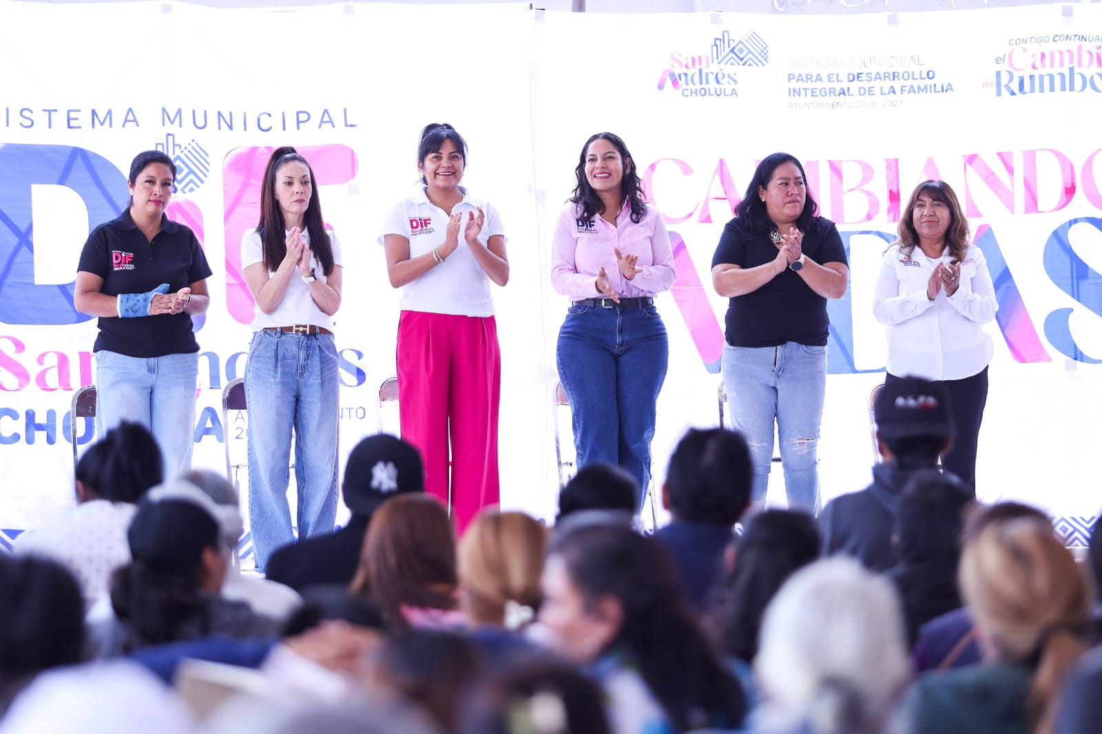 Lupita Cuautle encabeza entrega de insumos médicos y de higiene en San Andrés Cholula