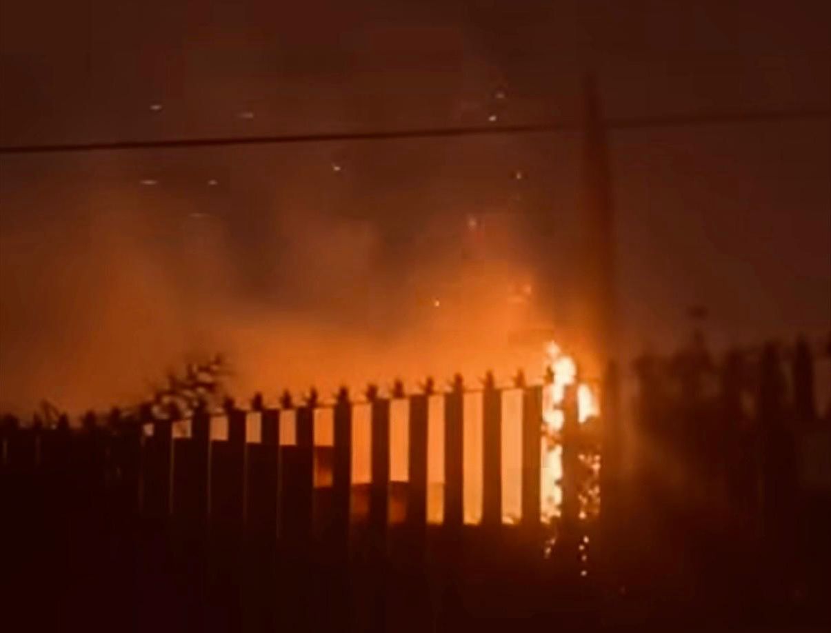Tormenta y rayo de esta noche provoca incendio en kínder de Atlixco