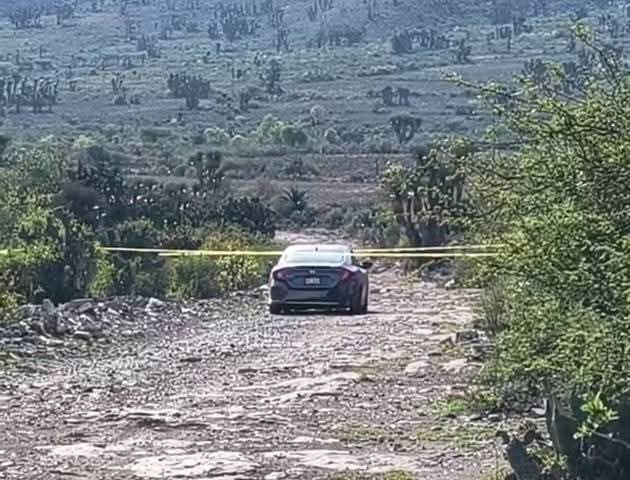 Encuentran dos cuerpos dentro de un vehículo en Nicolás Bravo