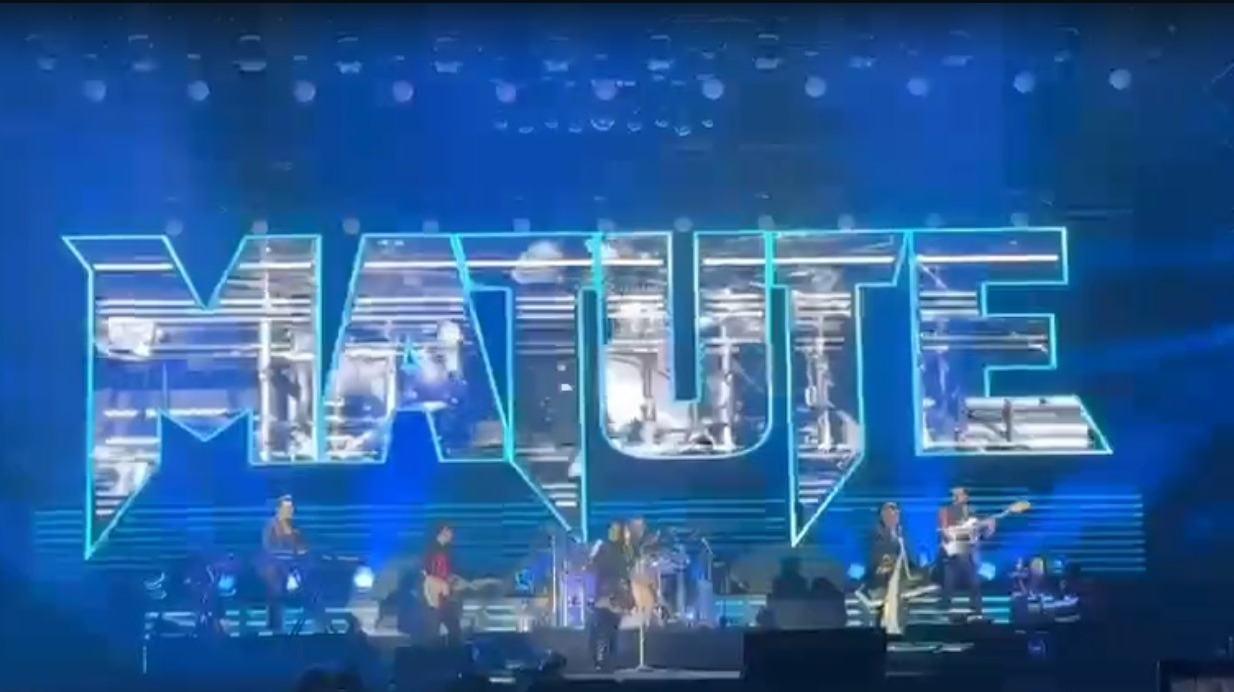 VIDEO Todo un éxito la presentación de Matute en el Teatro del Pueblo 