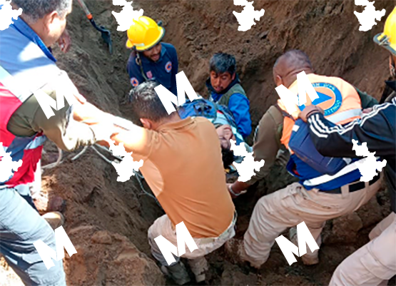 Rescatan a trabajador de la construcción atrapado en un drenaje en Huejotzingo