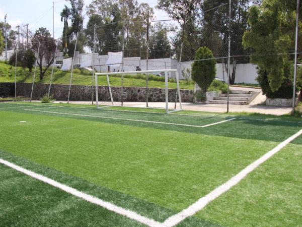 CONADE anuncia construcción y rehabilitación de 25 canchas en Puebla 