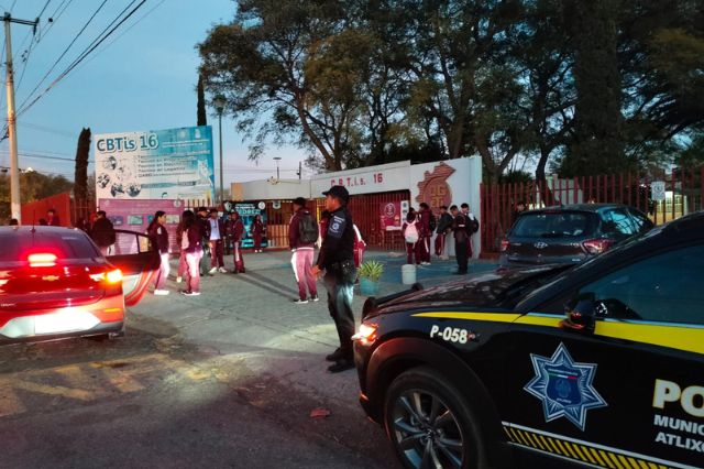 Alerta en CBTis 16 de Atlixco: despliegue policial ante amenaza de presunto tiroteo  con arma de fuego 
