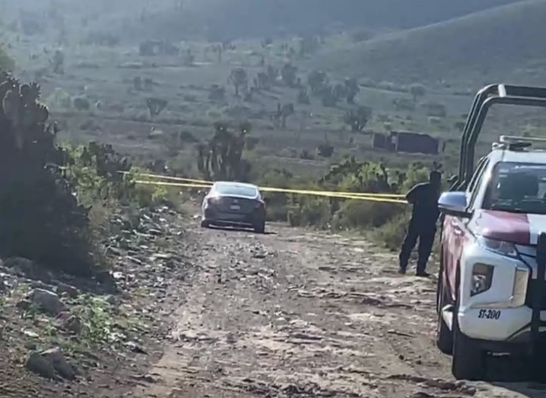Fueron cuatro cuerpos los localizados en un vehículo abandonado en Azumbilla