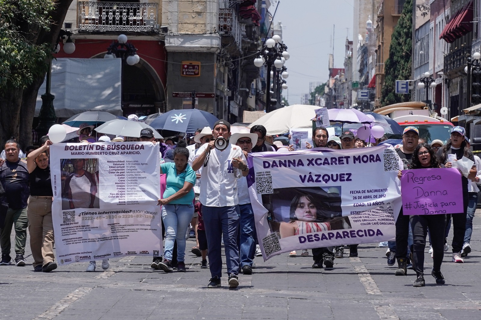 Familiares de Danna y Mario se manifiestan, exigen la aparición de los menores de edad