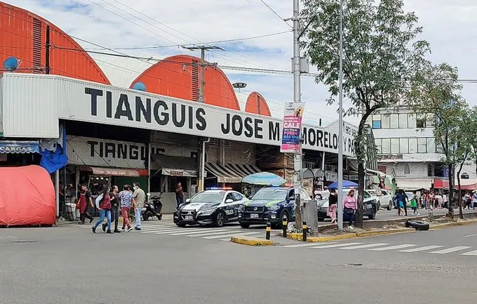 Vecinos reportan detonaciones de armas de fuego en el Mercado Morelos