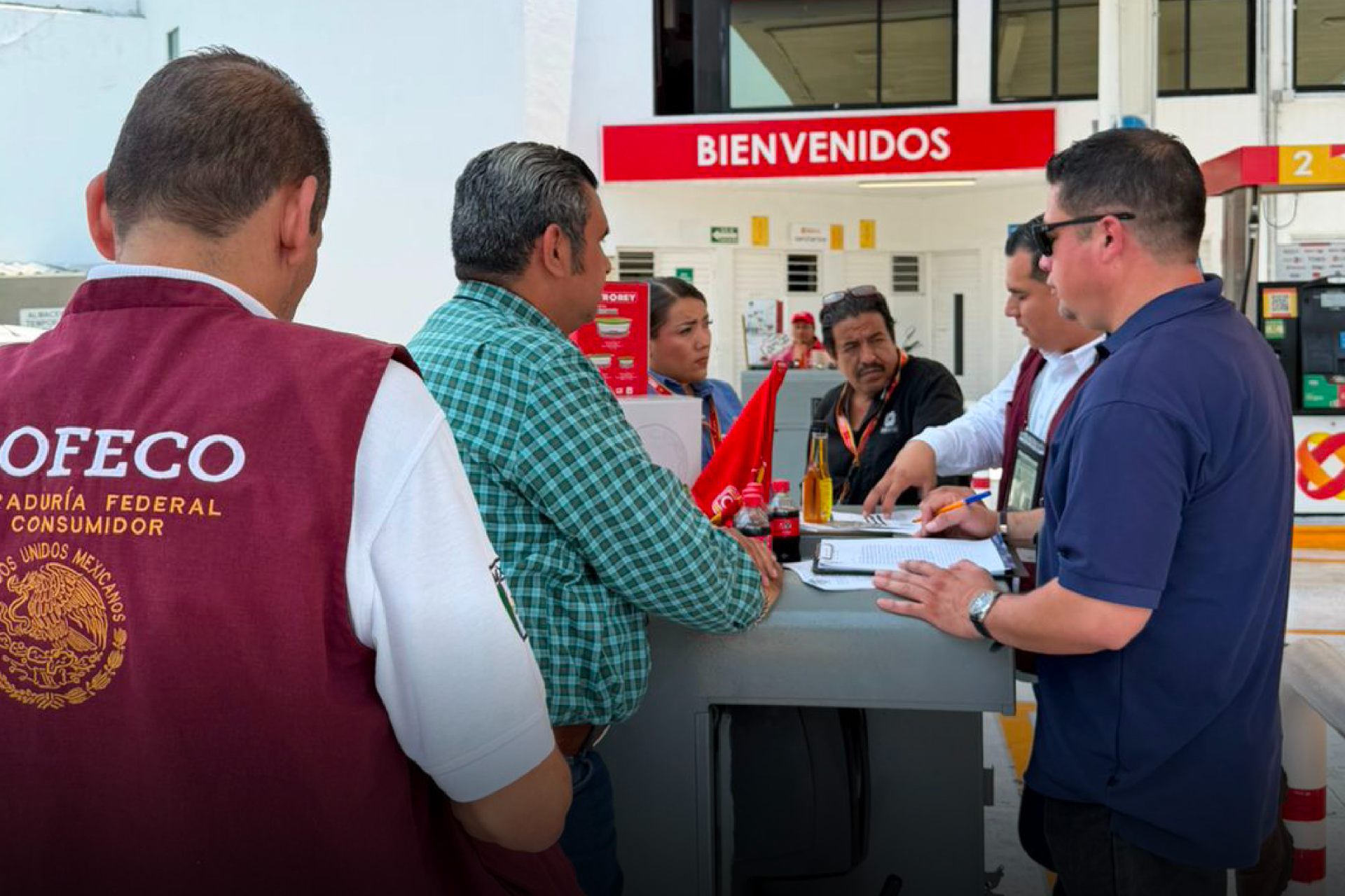 Gasolineras ajustan precios tras operativo nacional de Profeco