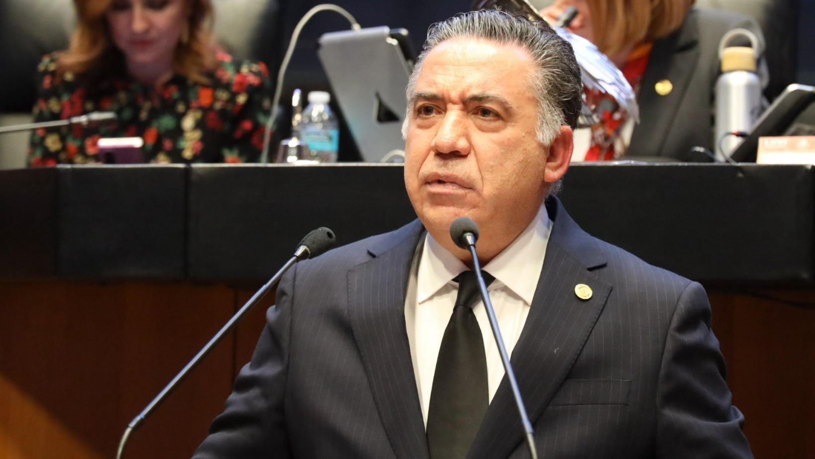 Rechaza senador de Morena, Enrique Inzunza, solicitar licencia