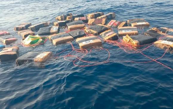 Marina asegura más de dos toneladas de cocaína en el Golfo de Tehuantepec