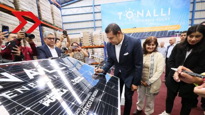 Sheinbaum avala replicar modelo de plantas solares de Puebla para abatir rezago eléctrico 