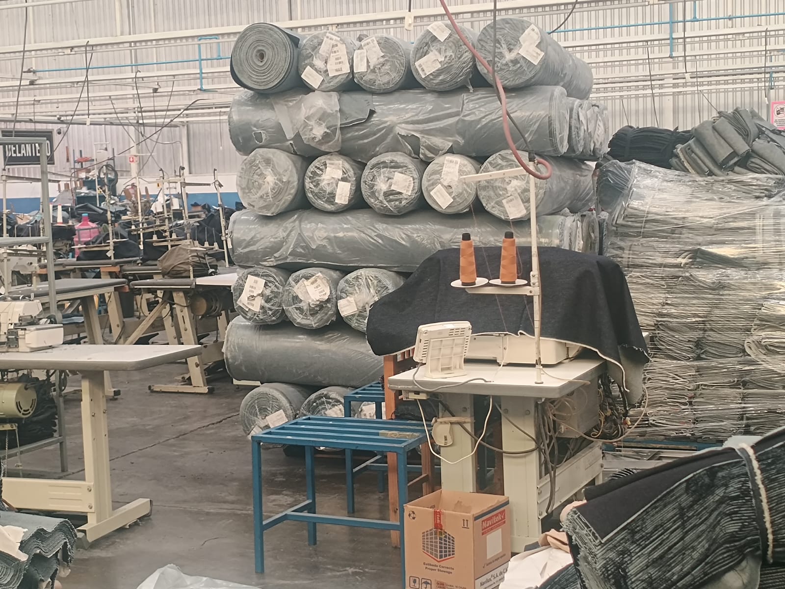 Industria del vestido en Tehuacán enfrenta crisis por bajas ventas y competencia china