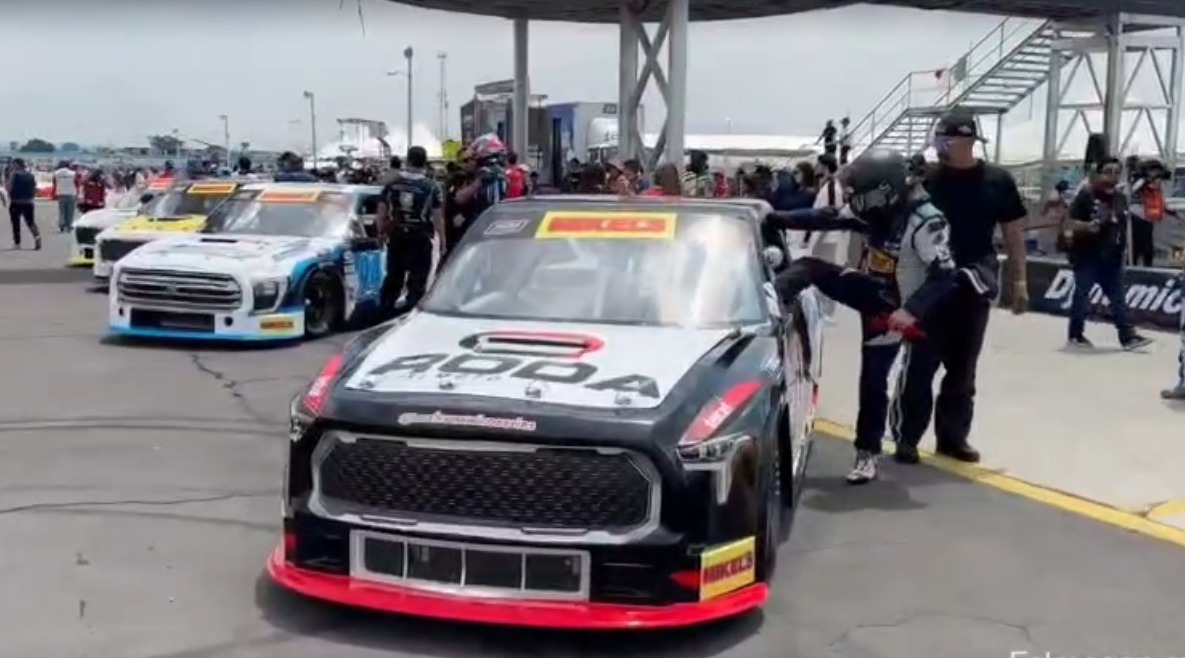 VIDEO Da inicio la carrera de la Trucks México Series, en el autódromo ...