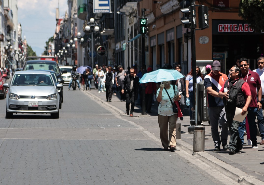 Alista ropa ligera, el calor estará insoportable en Puebla