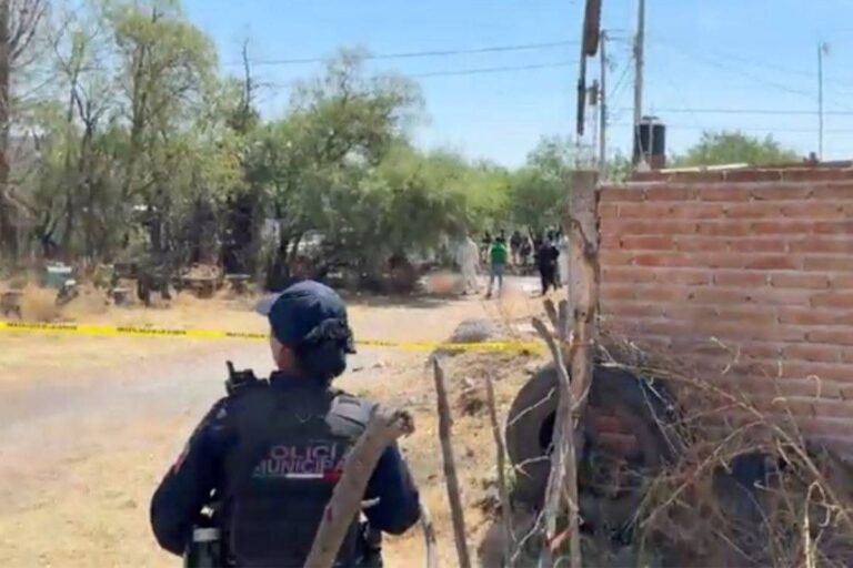 Dejan abandonados seis cuerpos en Aguascalientes