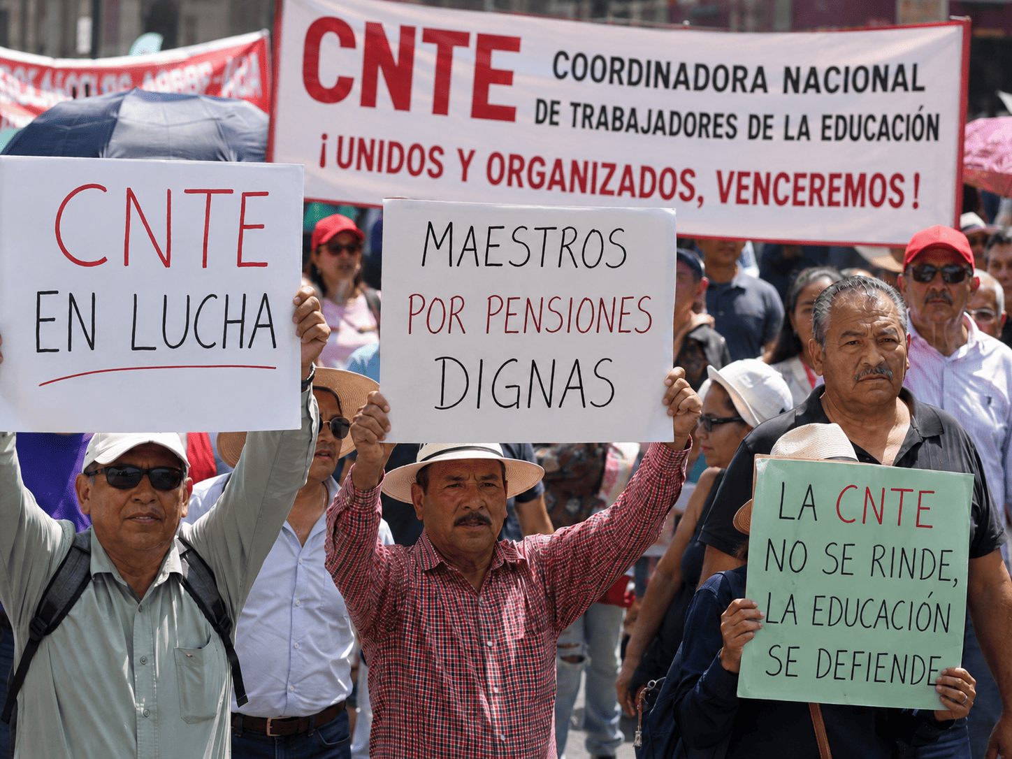 Gobierno propone fortalecer pensiones, pero la CNTE mantiene protestas