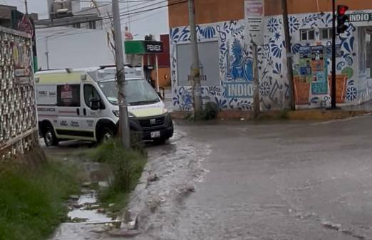 Lluvias provocan encharcamientos en Cuautlancingo y Coronango