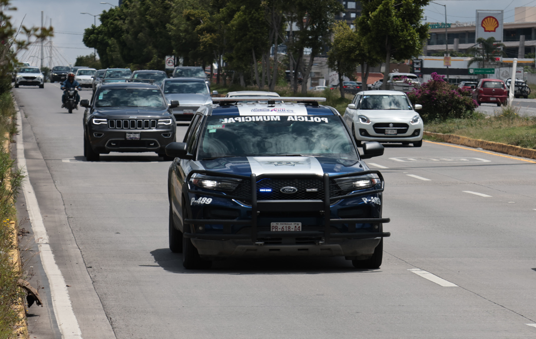 VIDEO Autoridades de los tres órdenes de gobierno refuerzan patrullaje en la Vía Atlixcáyotl