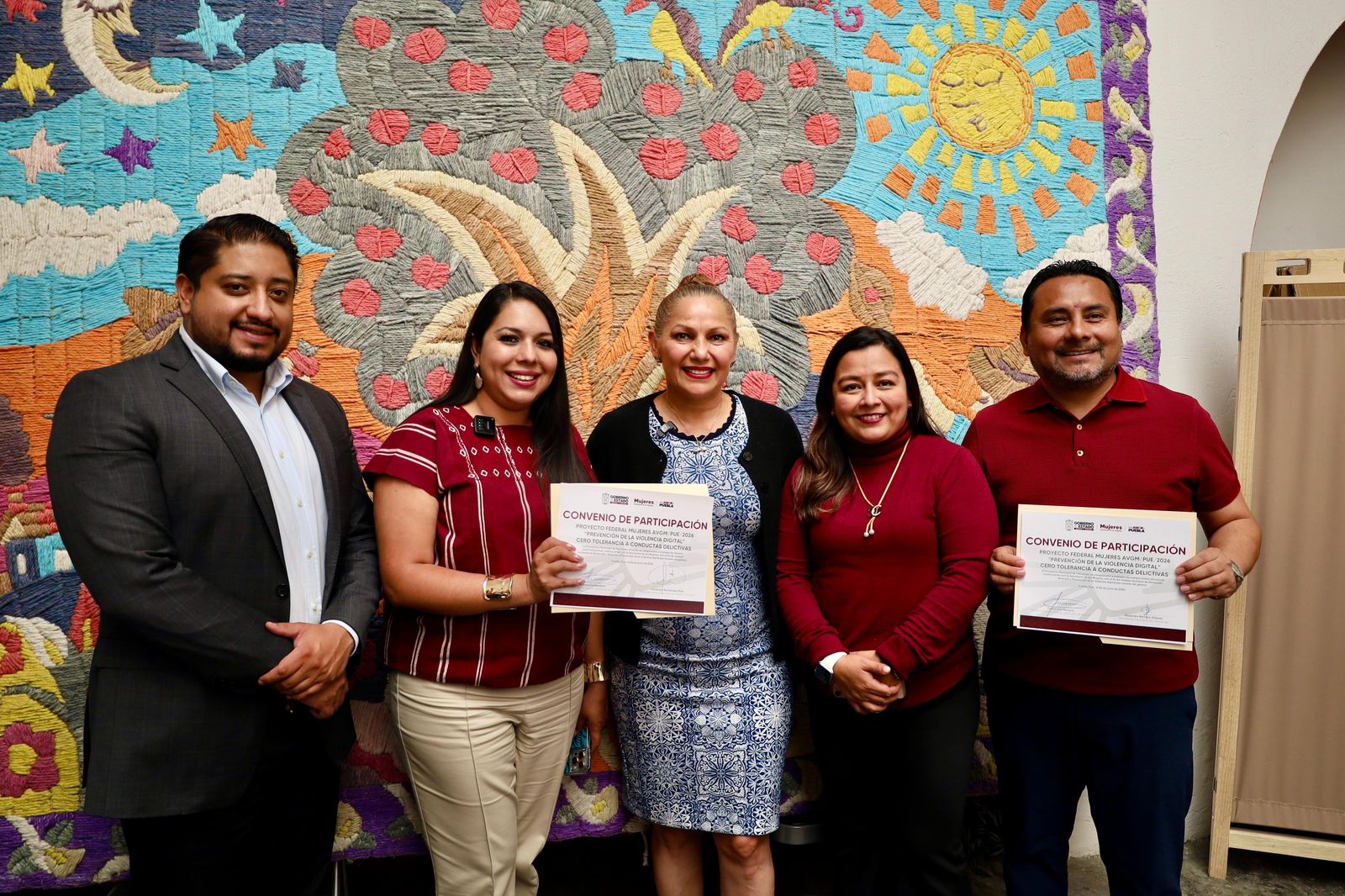 Gobierno de SPC se suma a la prevención de violencia digital
